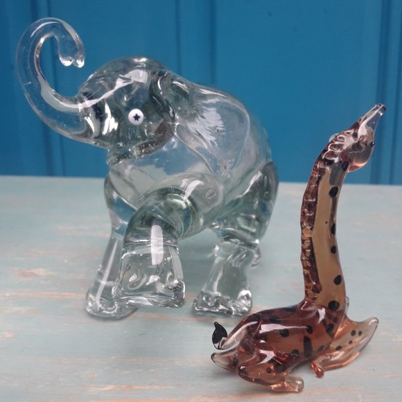 Glass Elephant Animal Figurine Hand Blown Bubble Glass Clear Handmade Glass Art - Picture 6 of 14